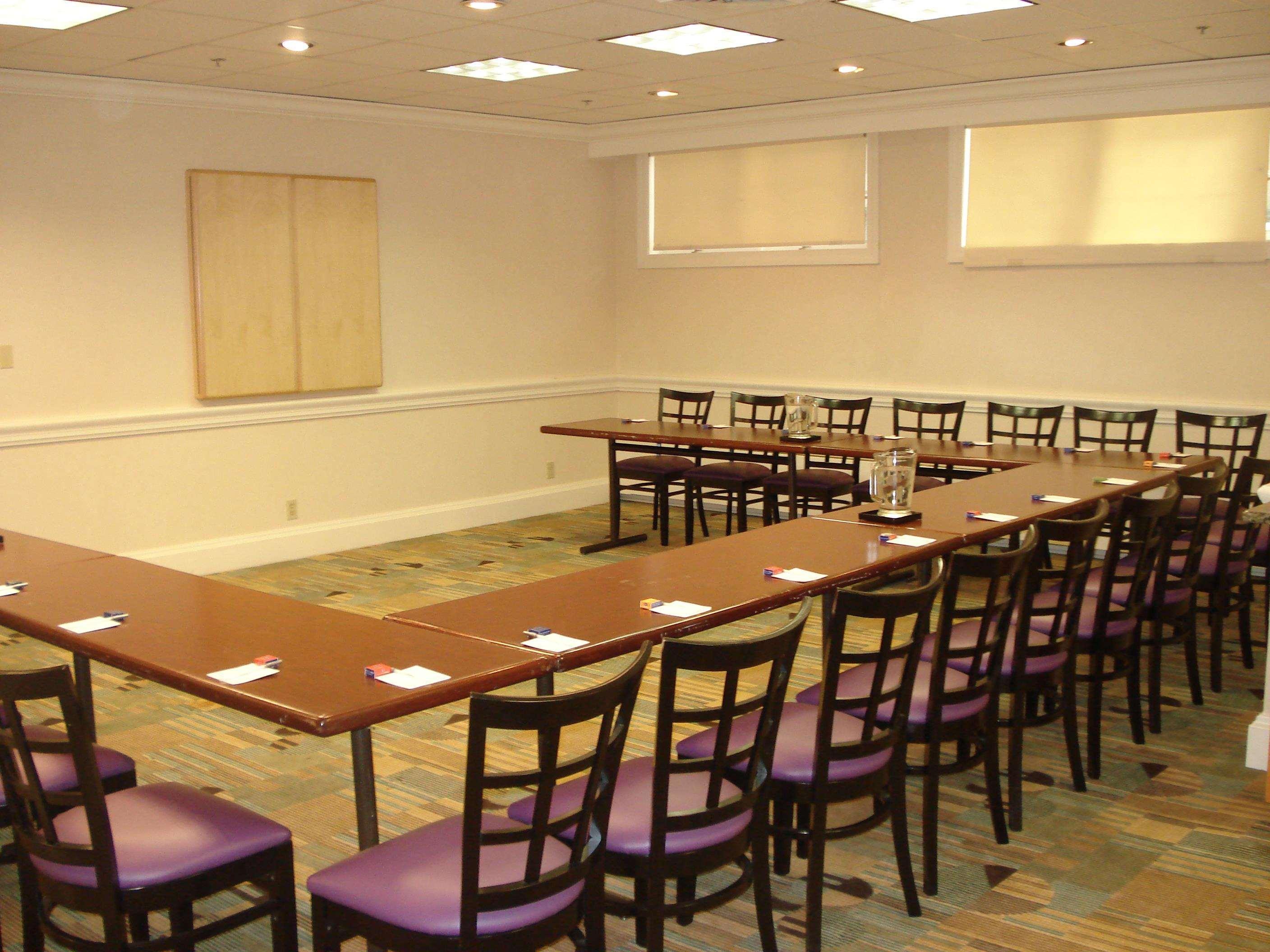Hampton Inn&Suites Stamford Einrichtungen foto